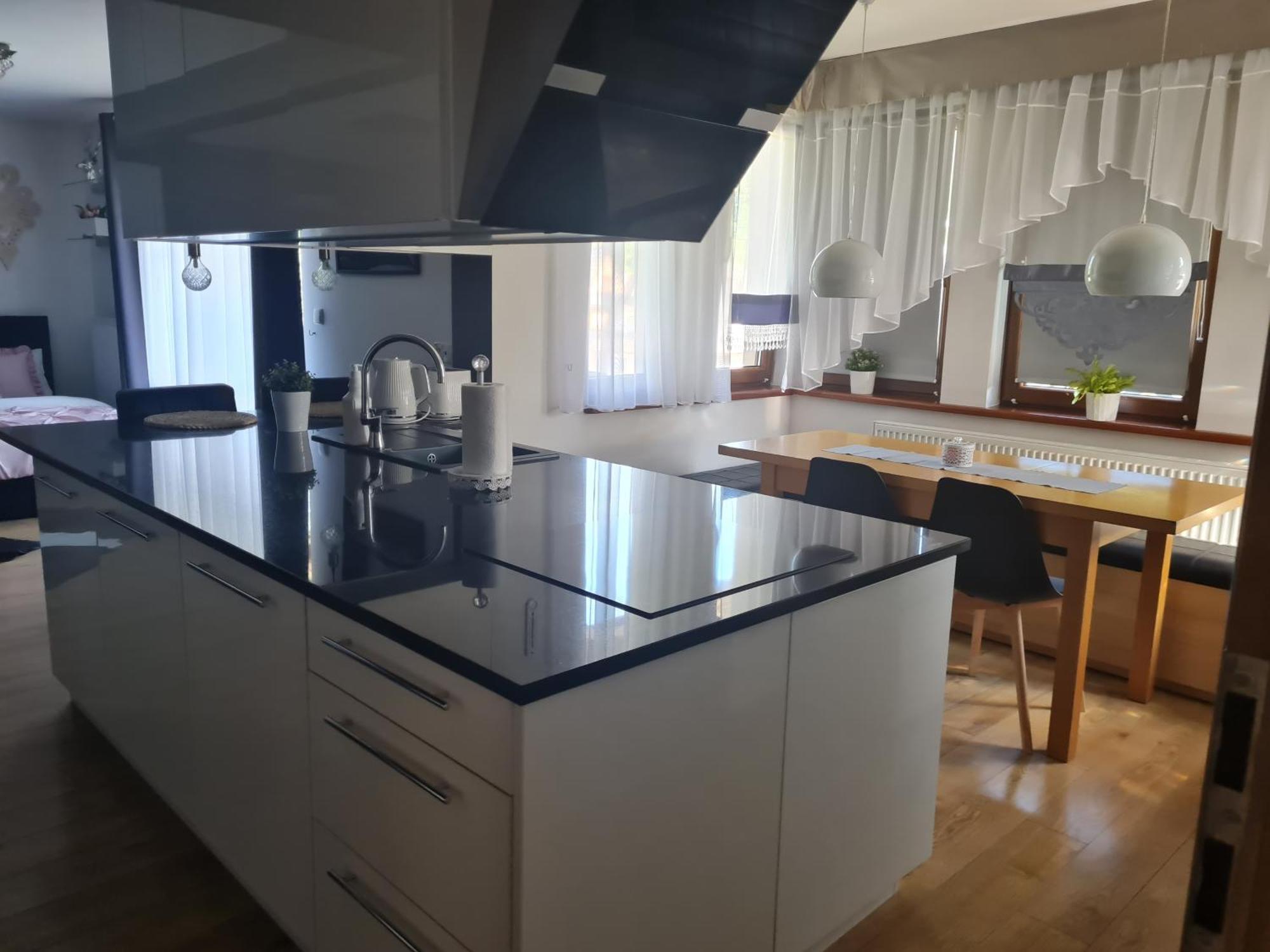 U Tatarow Lejlighed Suche Værelse billede